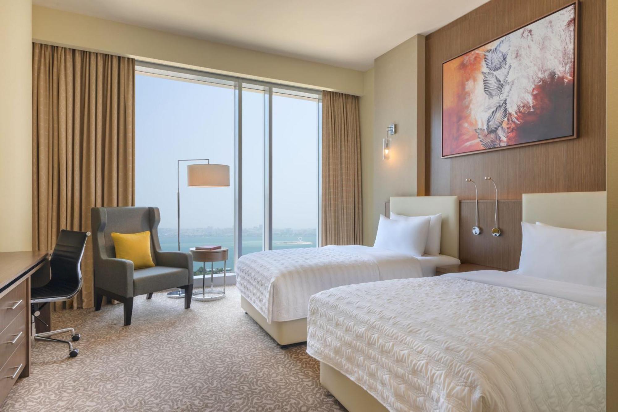 Le Meridien City Center Doha Exterior photo