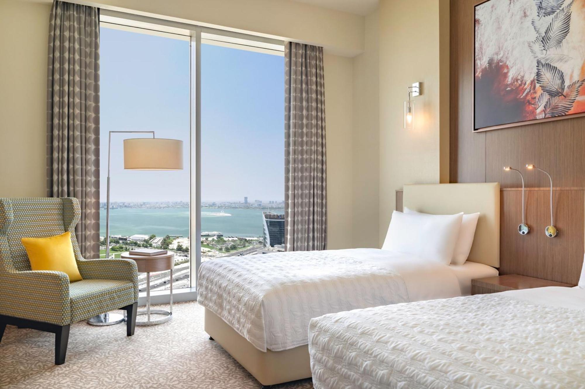 Le Meridien City Center Doha Exterior photo